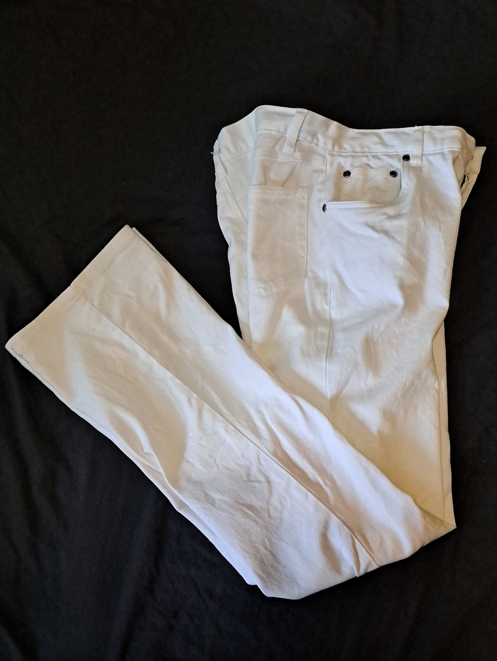 Super Slimmer White Straight-Leg Jeans